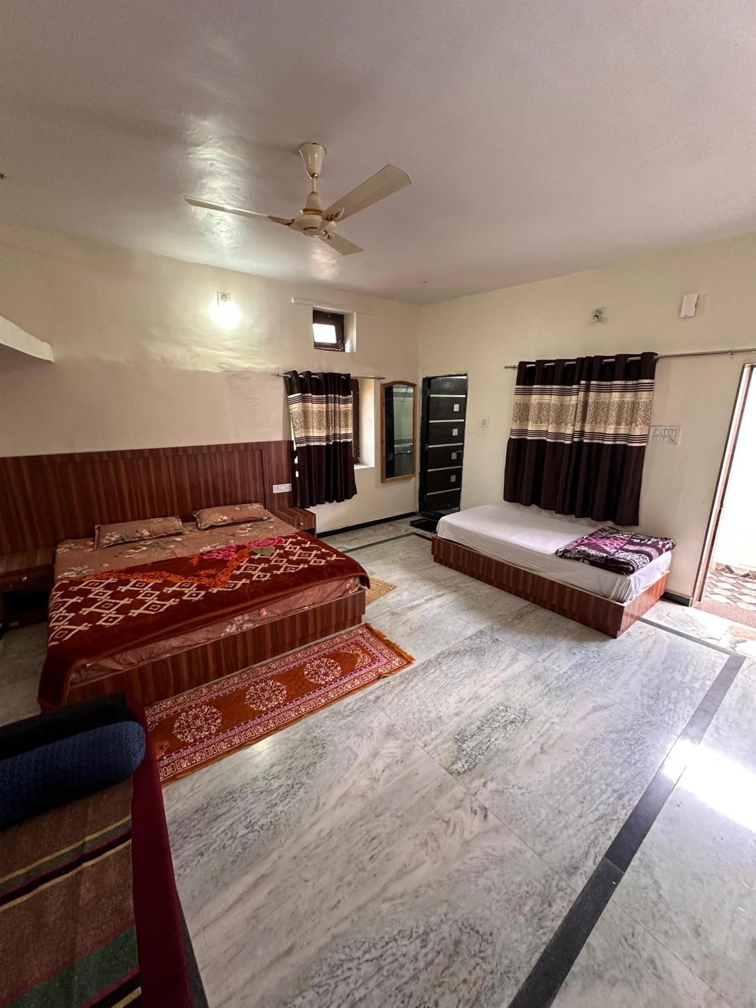 Laxmanji Villas Mount Abu Exterior photo